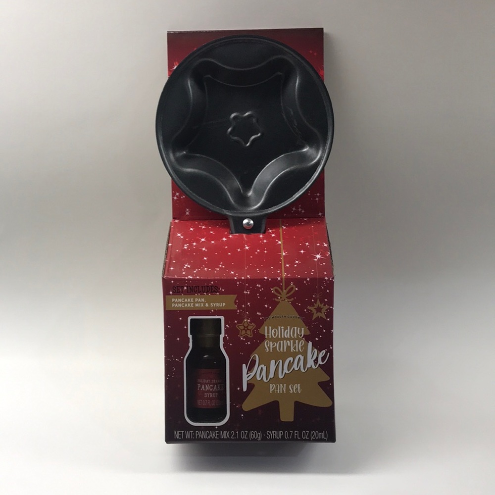 Modern Gourmet Holiday Sparkle Pancake Pan Set